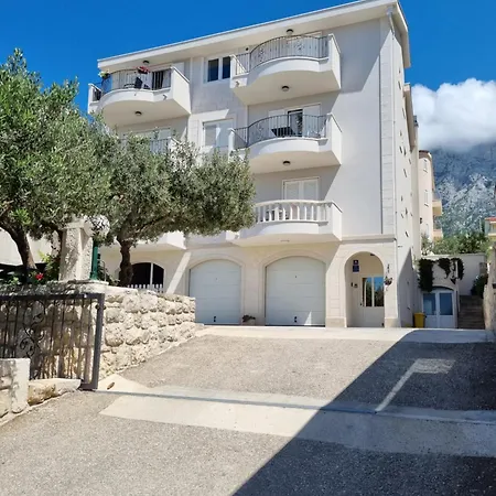 Apartment Tomas Makarska