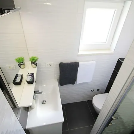 Tomas Apartment *