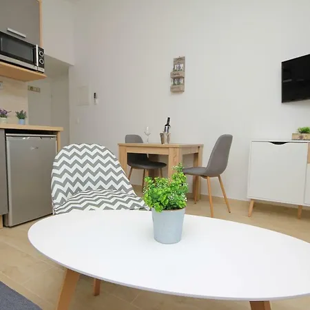 Tomas Apartmán