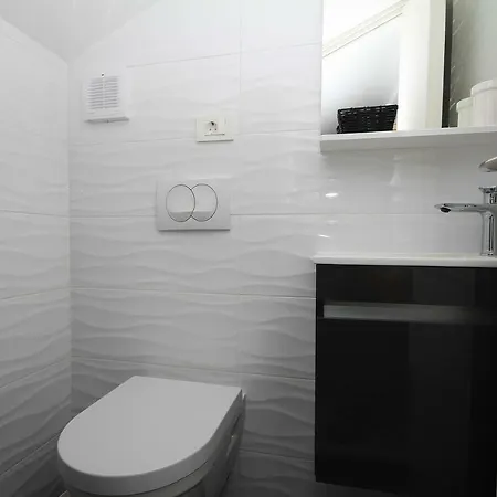 Tomas Apartmán *